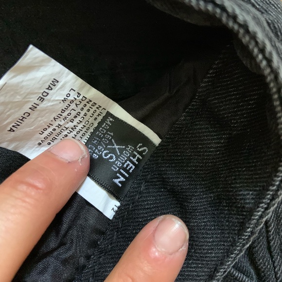 Black high waisted mom jeans - Picture 2 of 2